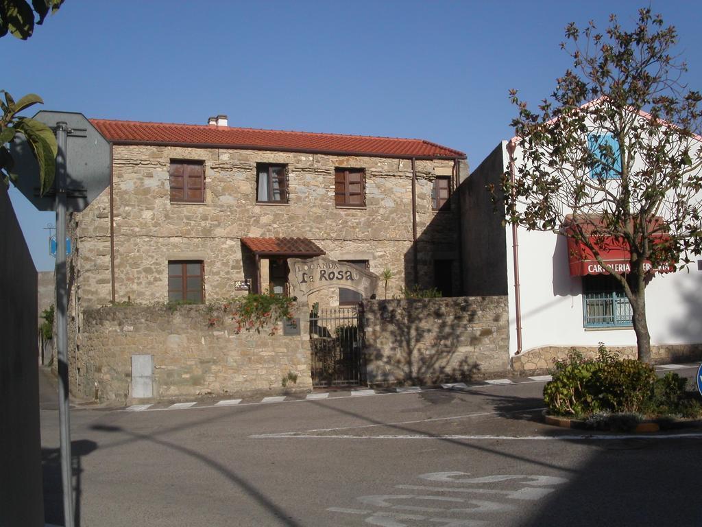 Locanda La Rosa Pauli Arbarei Exterior photo