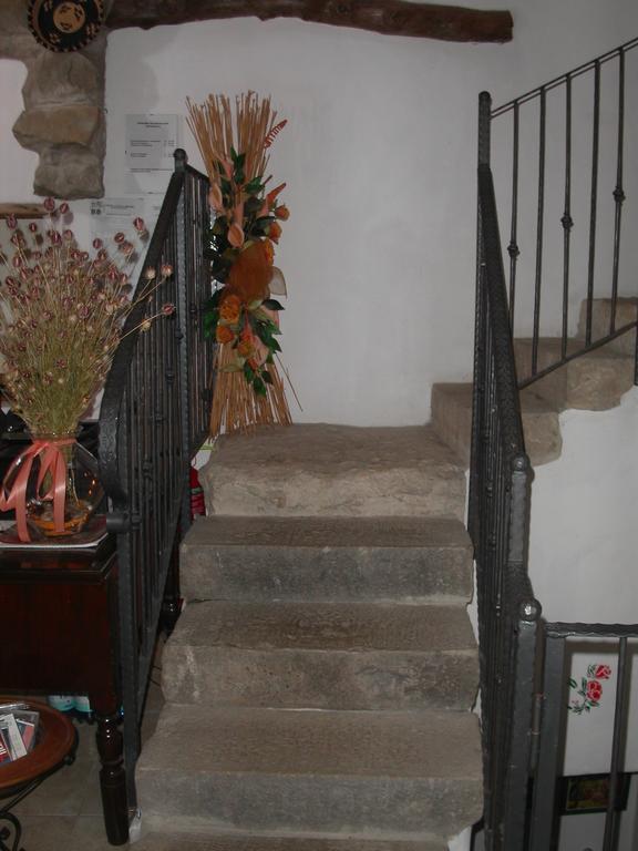 Locanda La Rosa Pauli Arbarei Exterior photo