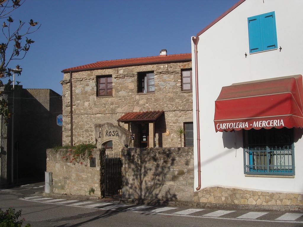 Locanda La Rosa Pauli Arbarei Exterior photo