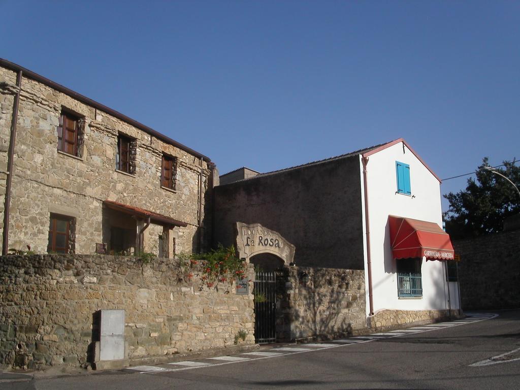 Locanda La Rosa Pauli Arbarei Exterior photo